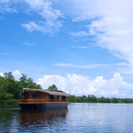 Отель Yathra Houseboat Бентота Экстерьер фото